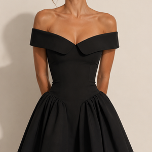 Noir Étoile Dress